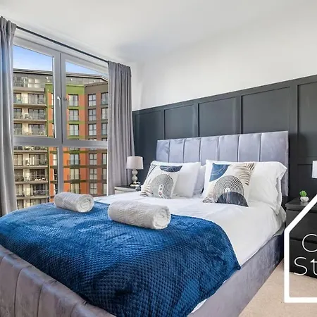Apartament The Games In Centre With 2 Prvt Parking Spaces Birmingham